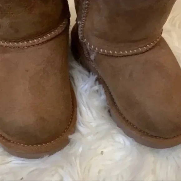 UGG toddler girl Bailey Bow boots